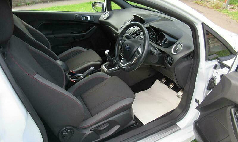2016 Ford Fiesta 1.0...