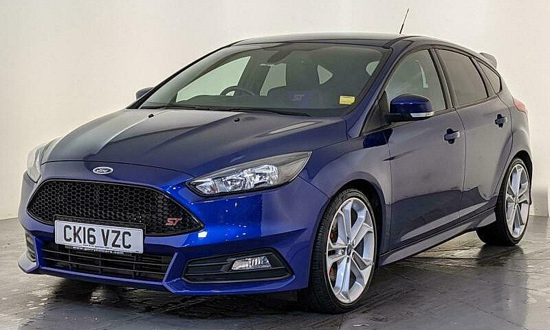 2016 Ford Focus St-2...