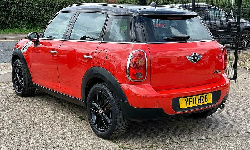 2011 Mini Countryman...