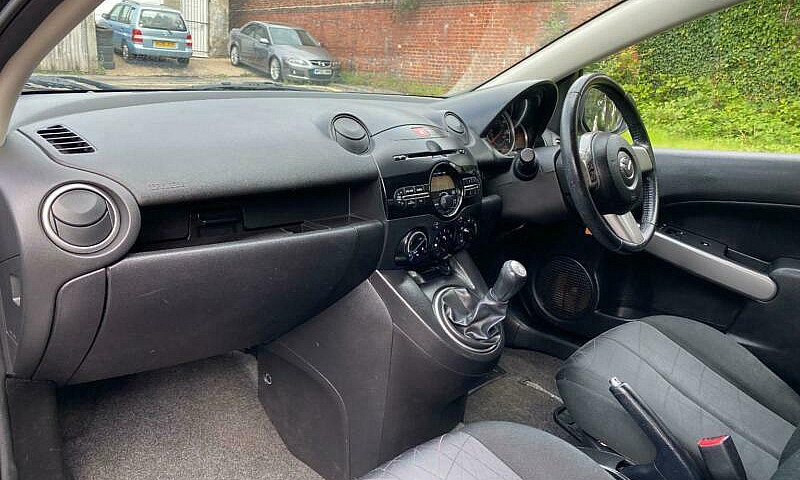 Mazda Mazda2 Tamura ...