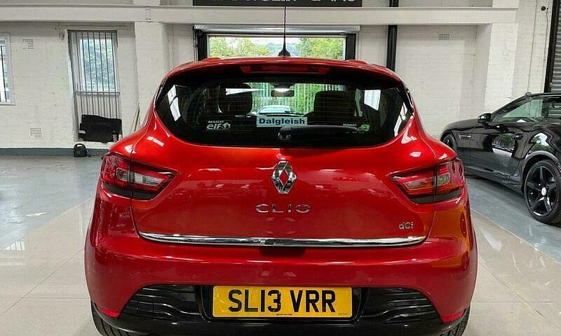 2013 L Renault Clio ...