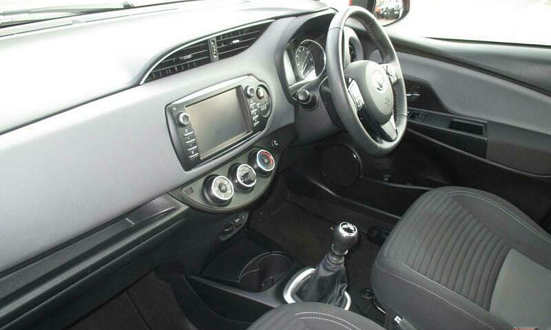 2018 Toyota Yaris 1....