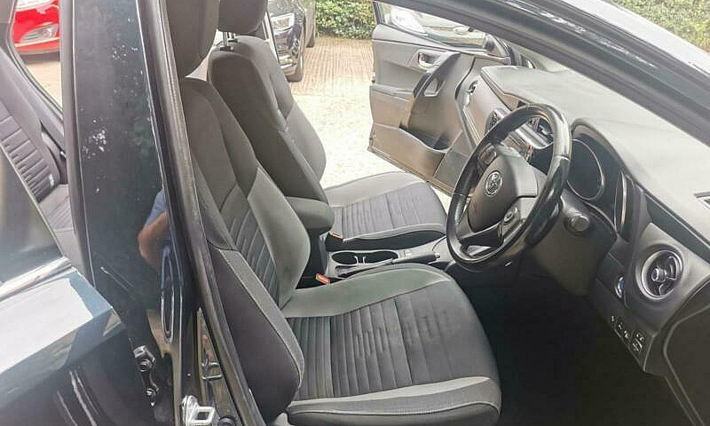 2017 Toyota Auris 1....