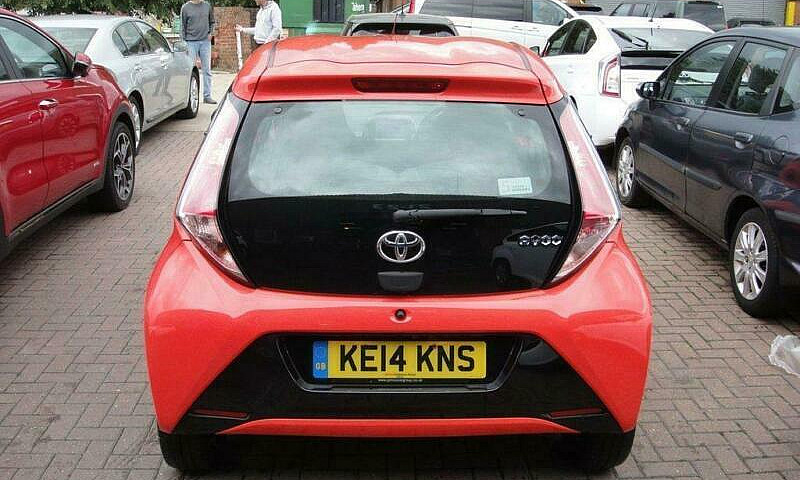 2014 14 Toyota Aygo ...