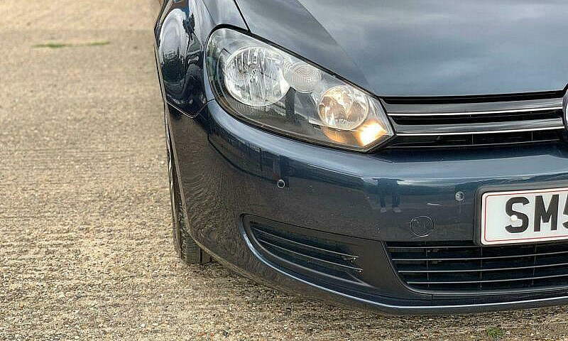 2009 Volkswagen Golf...