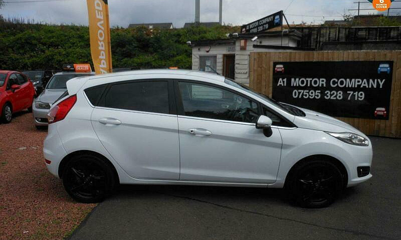 2013 Ford Fiesta Tit...