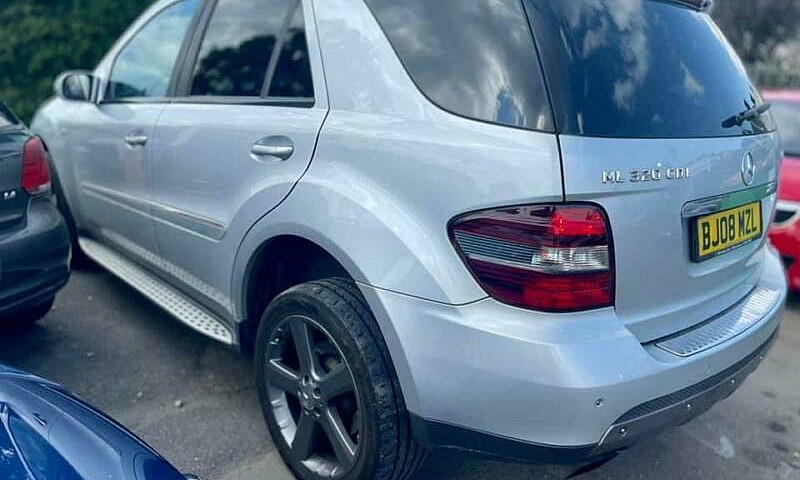 2008 Mercedes-Benz M...