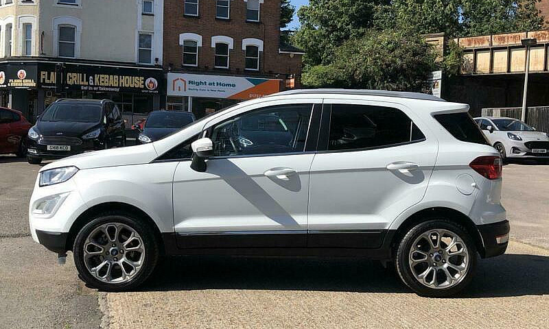 2019 Ford Ecosport 1...