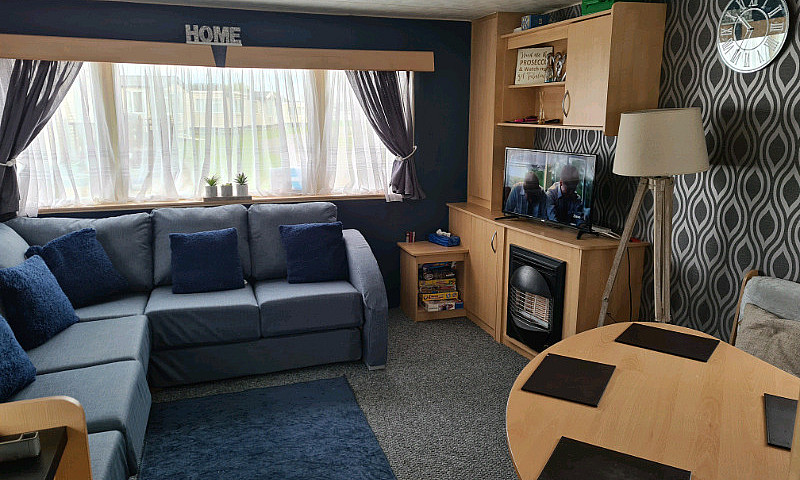 3 Bedroom 8 Birth Ca...