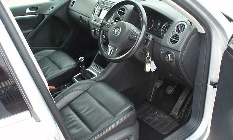 2014 Volkswagen Tigu...