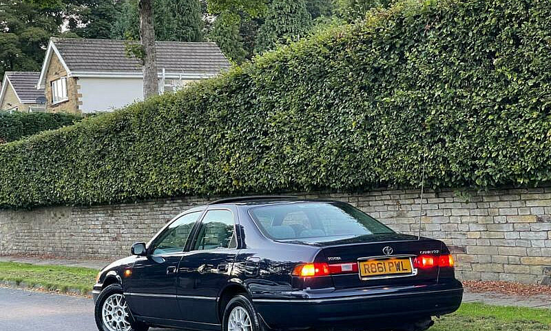 Toyota Camry 2.2 Aut...