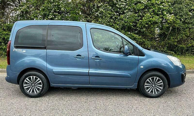 2018 Peugeot Partner...