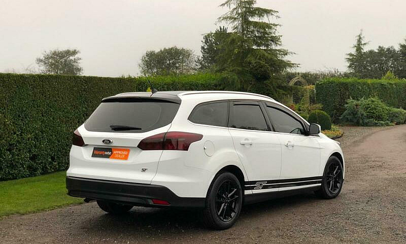 Ford Focus Zetec 1.5...