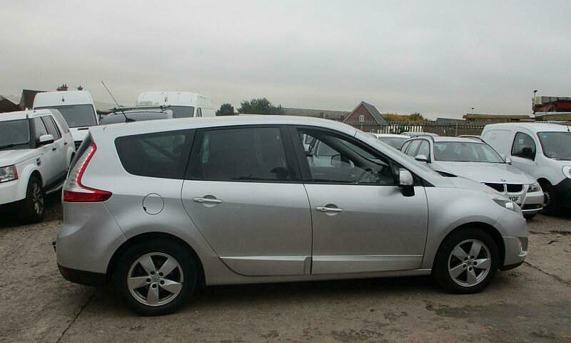 Renault Grand Scenic...