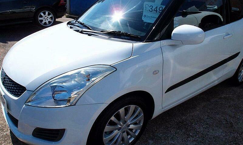 2011 61 Suzuki Swift...