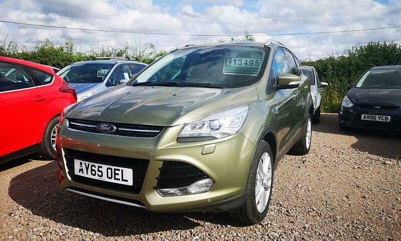 2015 Ford Kuga Titan...