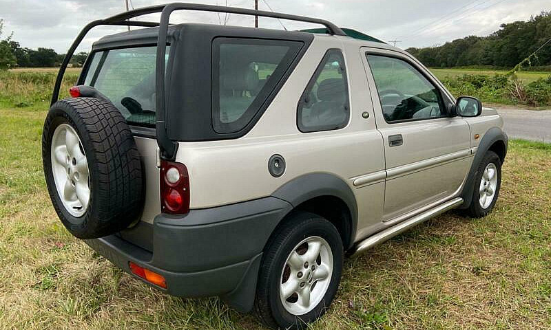 Land Rover Freelande...