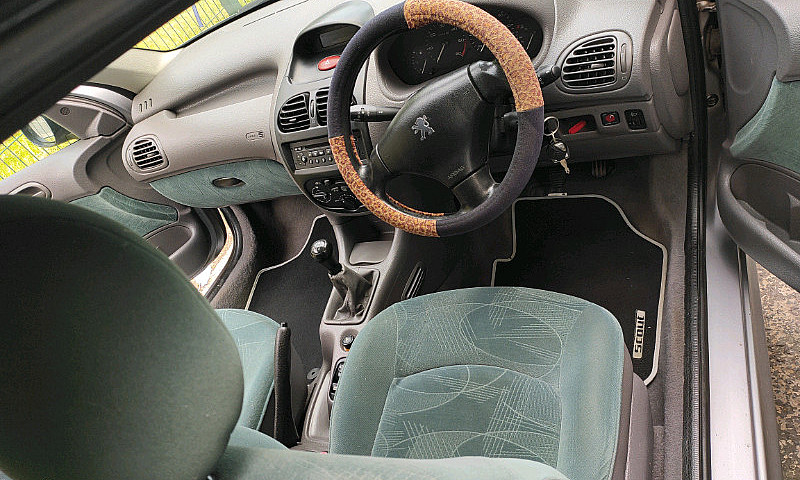  Peugeot 206 ...