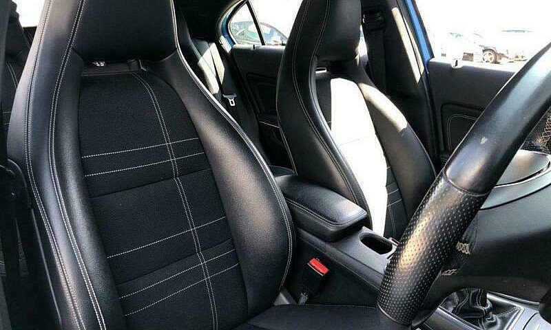 2014 Mercedes-Benz A...