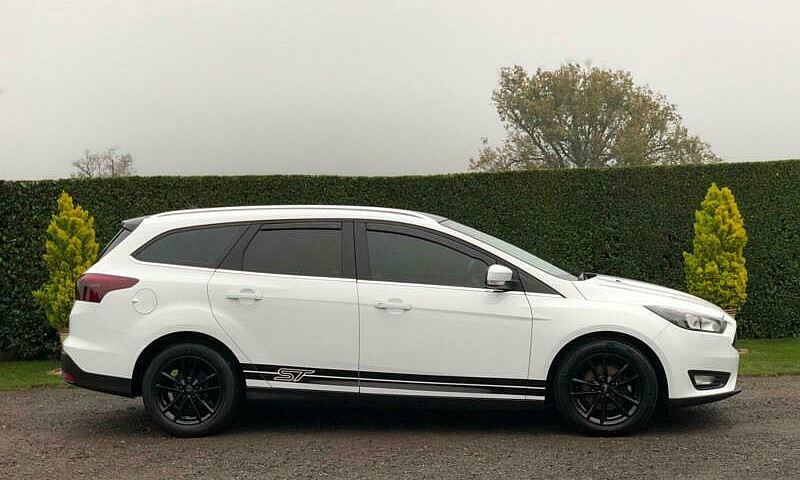Ford Focus Zetec 1.5...