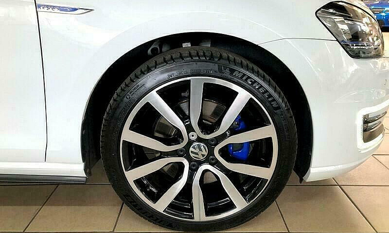 2015 Volkswagen Golf...