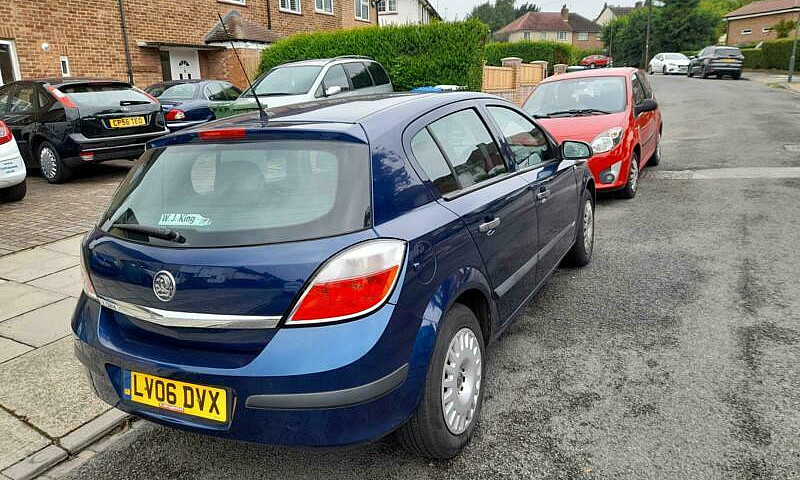 Low Mileage Vauxhall...