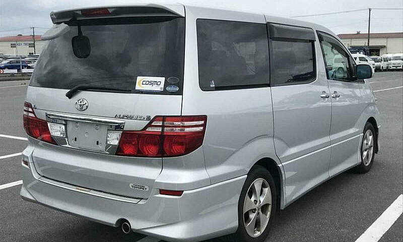 Toyota Alphard 3.0 M...
