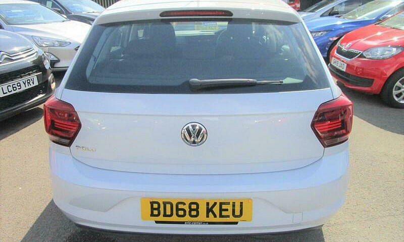 2018 Volkswagen Polo...