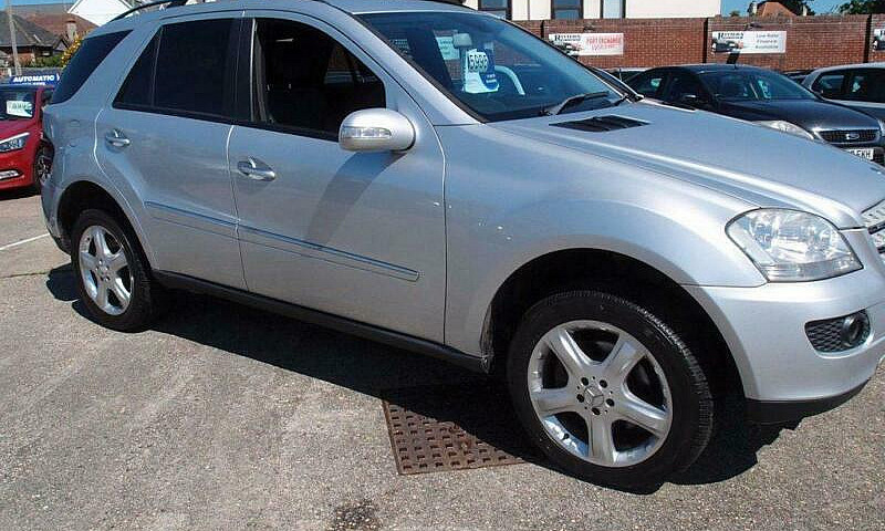 2007 M Mercedes-Benz...