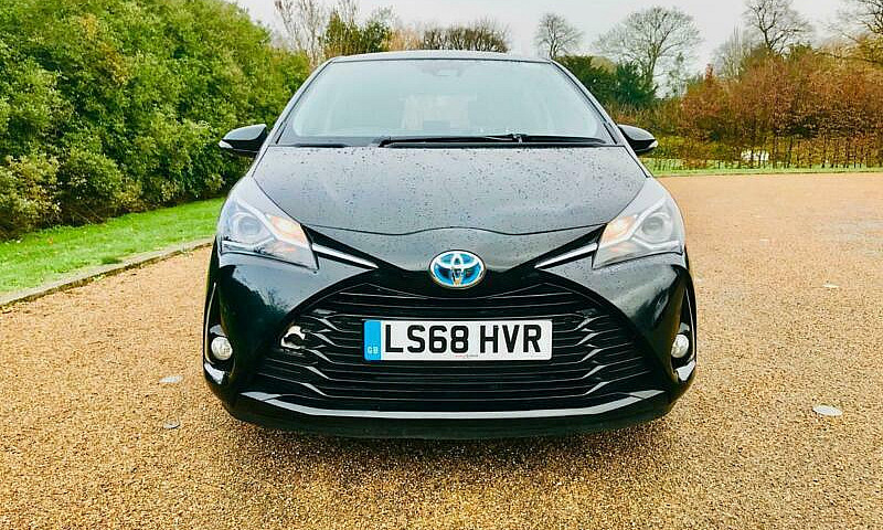 Toyota Yaris 1.5 Hyb...