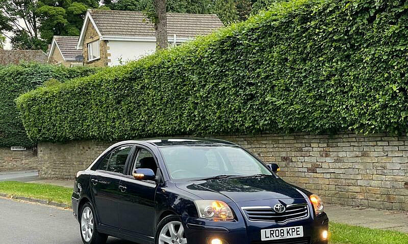 Toyota Avensis 2.0 V...