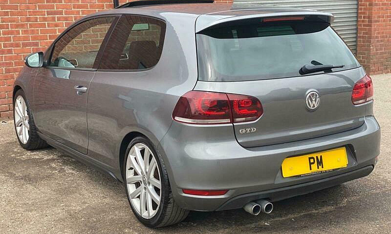 2009 Volkswagen Golf...