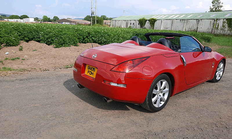 Nissan 350Z...