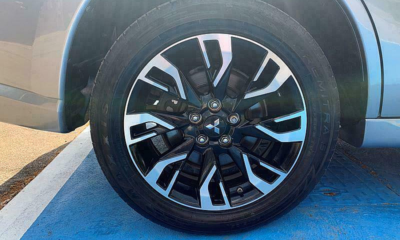 2017 Mitsubishi Outl...