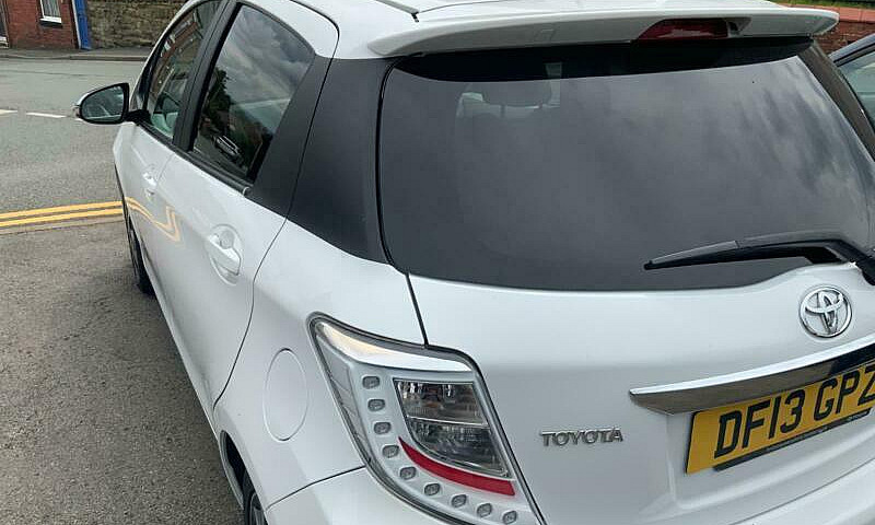 Toyota Yaris 1.33 Vv...
