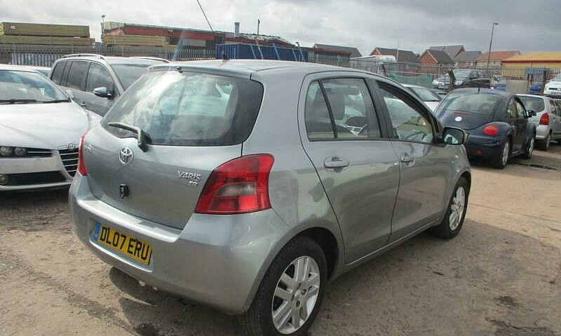 Toyota Yaris Multimo...