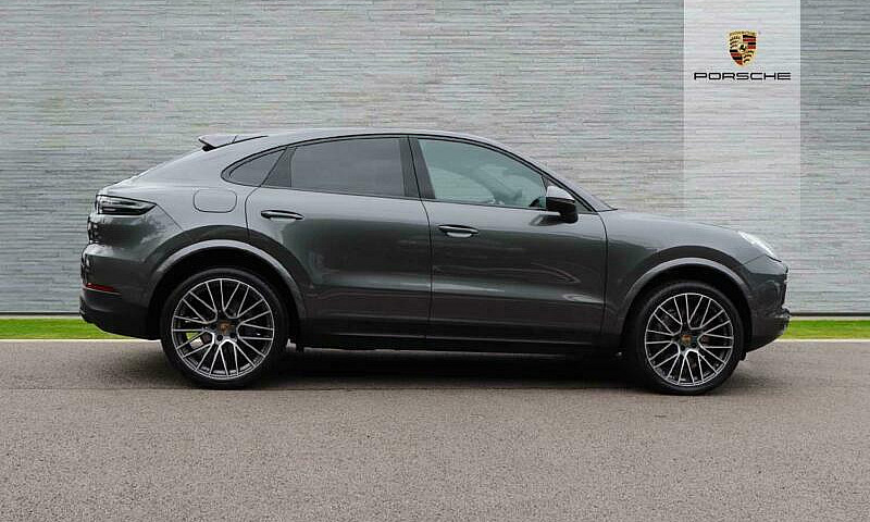 2021 Porsche Cayenne...