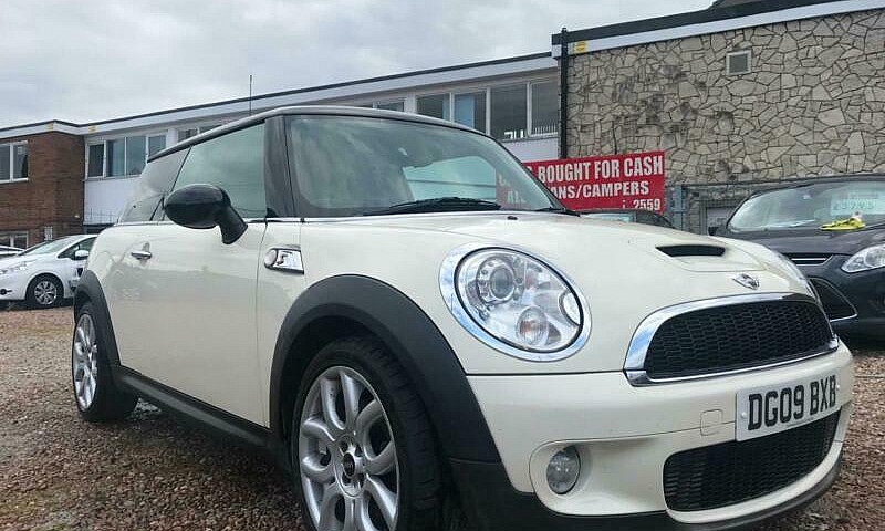 Mini Cooper S White ...