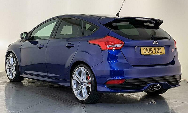 2016 Ford Focus St-2...