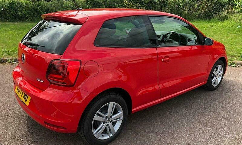 2017 Volkswagen Polo...