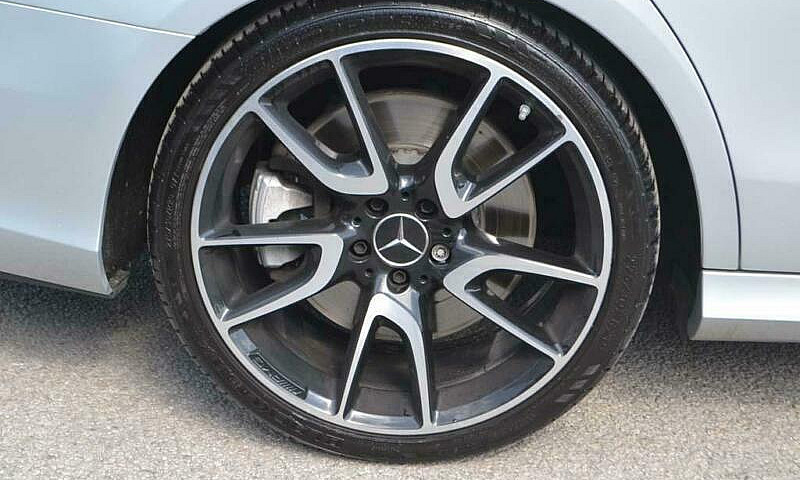 2017 Mercedes-Benz E...