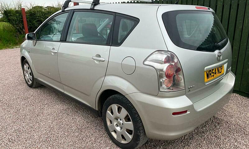 2004 Toyota Corolla ...