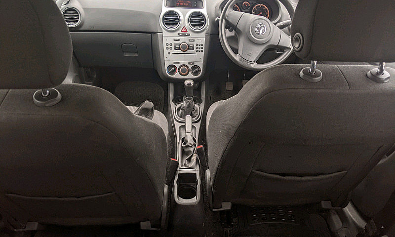 Corsa 1.0 - £30 Tax ...