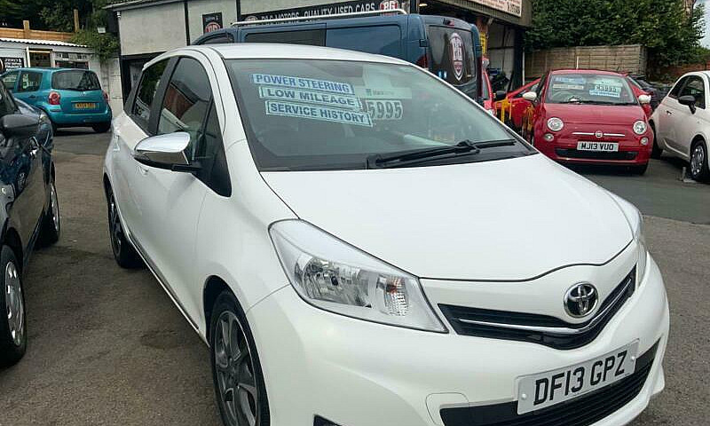 Toyota Yaris 1.33 Vv...