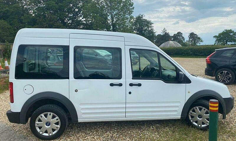 2013 Ford Tourneo Co...