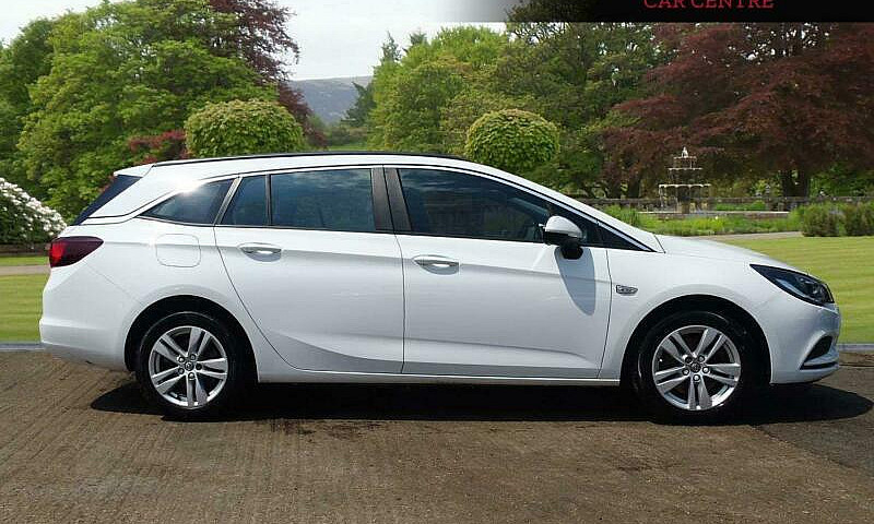 2017 Vauxhall Astra ...