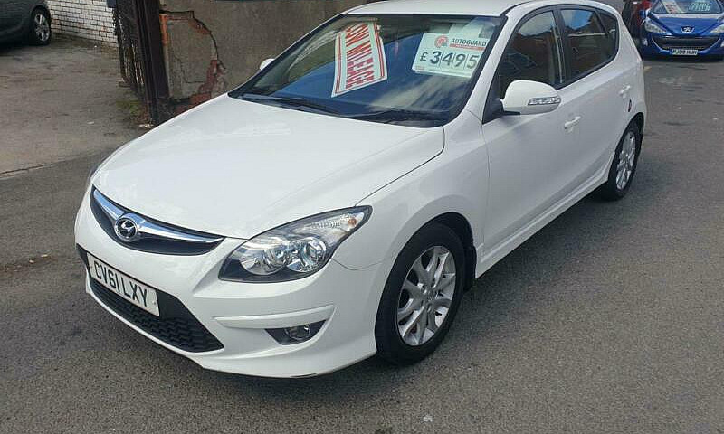 2011 Hyundai 130 Com...