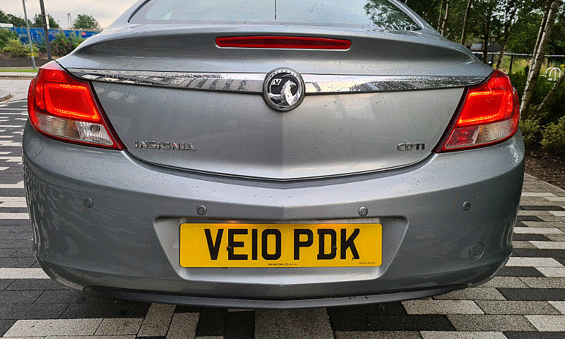 2010 Vauxhall Insign...