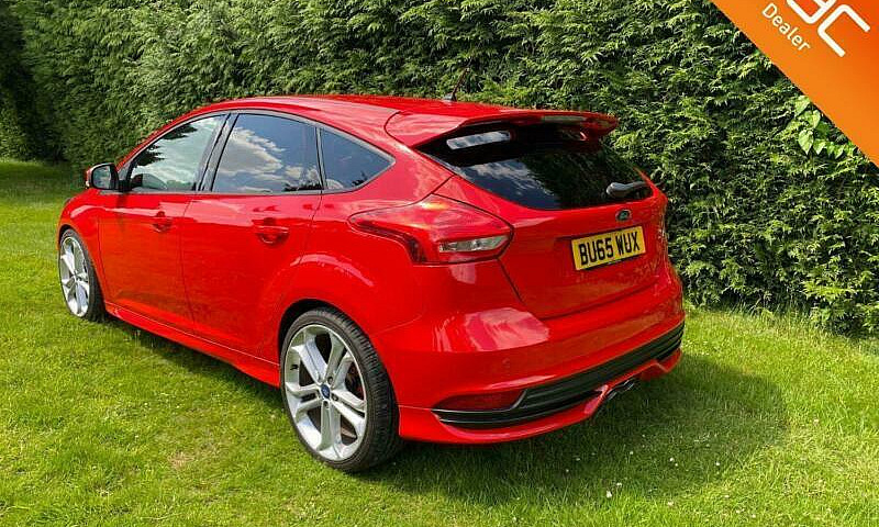 2015 Ford Focus St-3...