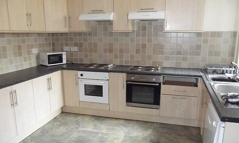 7 Bed House, All Wit...